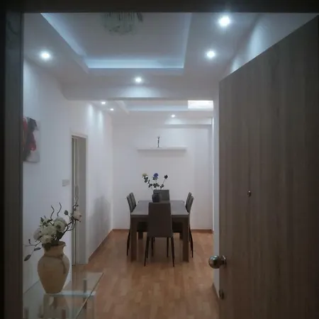 3 Bedroom Apt With Sea View Near Four Seasons Apartment *
